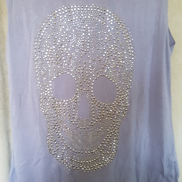 Skull tank - Picture 2 of 4